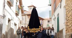 La Procesión del Encuentro puso fin a una inestable pero multitudinaria Semana Santa en Trillo